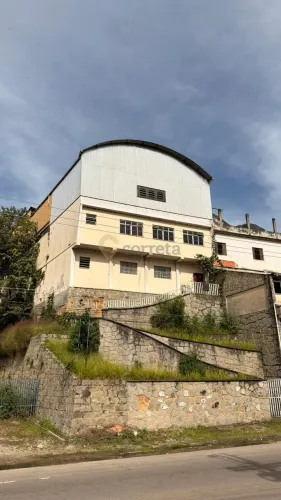 Predio em Corrego D'antas - Nova Friburgo