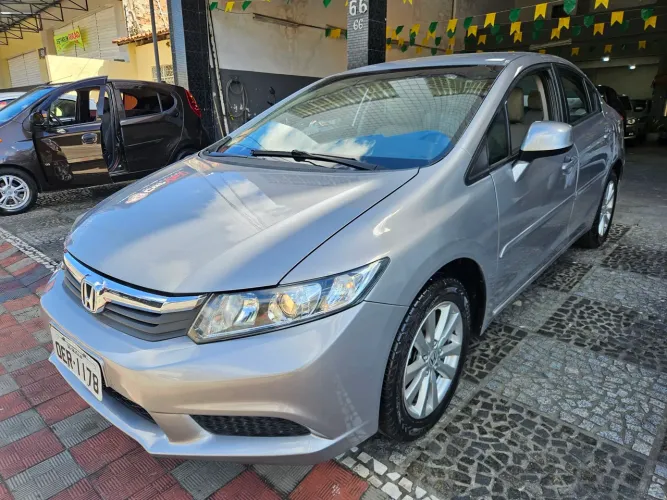 Honda Civic Sedan LXS 1.8/1.8 Flex 16V Aut. 4P 2013