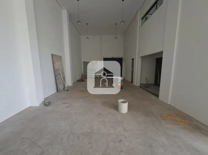 Loja comercial disponível para locação no bairro Patrimônio