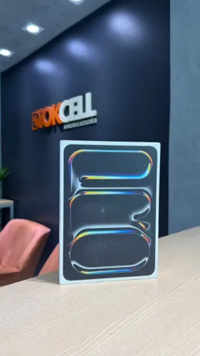iPad Pro M4 - 13 Pol. 256GB WI-FI+CELL Novo Lacrado Garantia Apple Loja Física