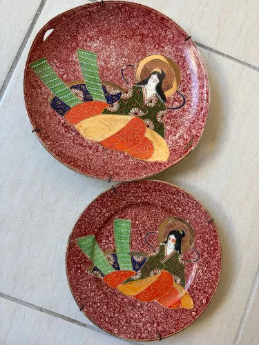 Pratos Decorativos Japoneses (Par)