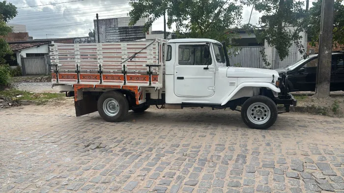 Toyota Band.Picape Chassi Longo Diesel 1997