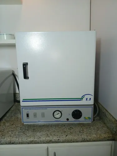 Estufa de Esterilização e Secagem