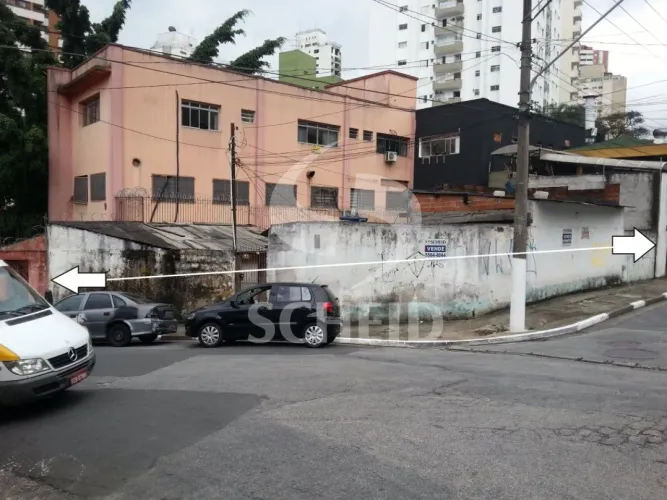 Terreno na Vila Mascote
