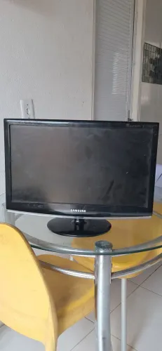 Monitor Samsung semi novo 