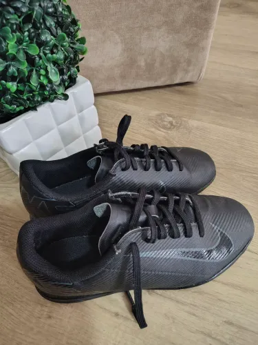 Chuteira futsal Nike 