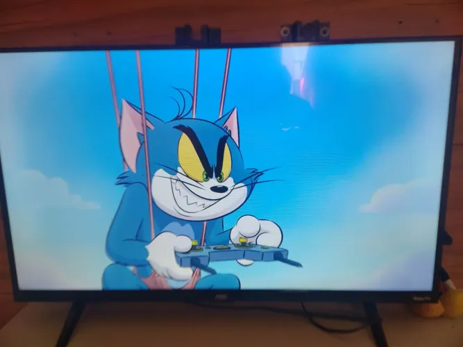 Smart TV semi nova