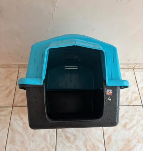 Vendo casinha de cachorro tamanho 04 nova