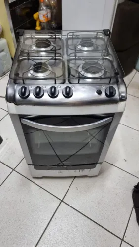 Fogão 4 bocas acendimento elétrico funcionando marcas de uso ((ENTREGO GRATIS))