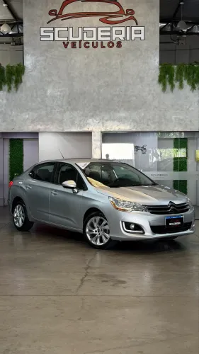 Citroen C4 Lounge Tendance 2.0 Flex 4P Aut. 2014