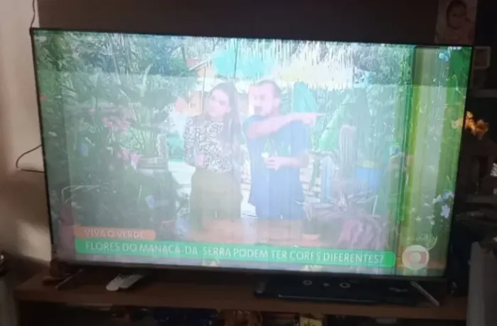 Tv TCL 65 POLEGADAS, PARA TIRAR PEÇAS