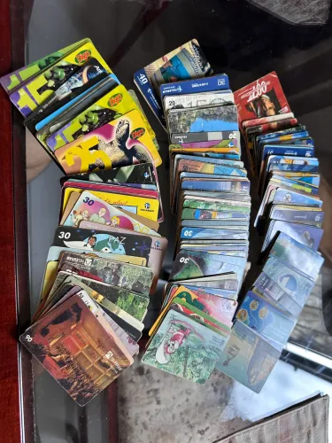 Lote de cartões telefônicos