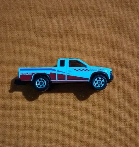 Matchbox - 1995 Nissan Hardbody