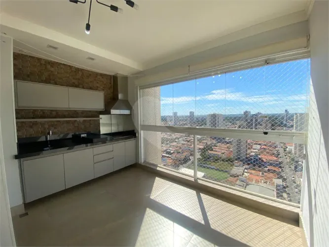 Apartamento com 3 quartos para locação em Cidade alta - SP