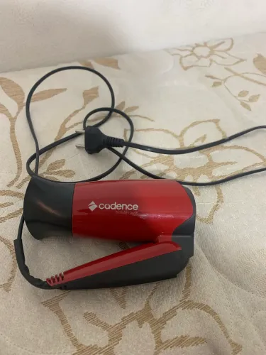 Vende-se secador de cabelo