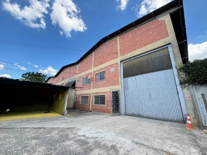 Rua Ribeirão Claro, n° 225, bairro: Centro, Pinhais-PR