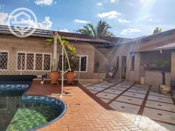 Casa com 3 dormitórios à venda, 395 m² por R$ 2.300.000,00 - Centro - Barretos/SP