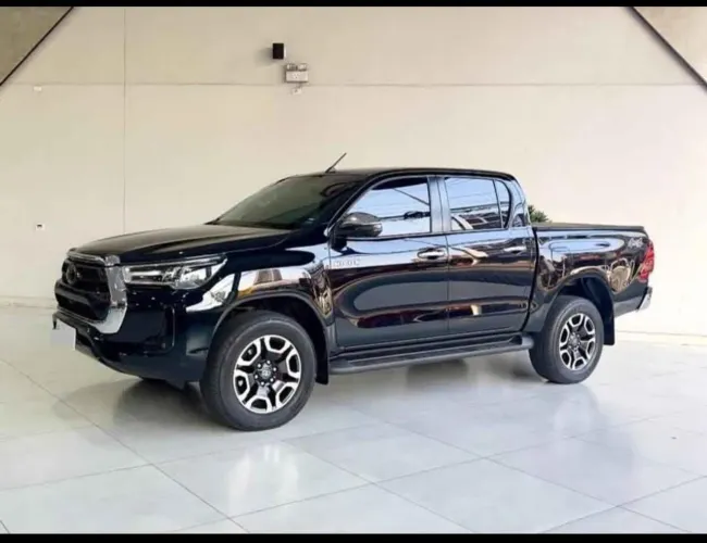Toyota Hilux CD SRX 4X4 2.8 TDI 16V Diesel Aut. 2022