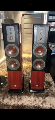 Caixas High-End Dali Helicon 400Mk2