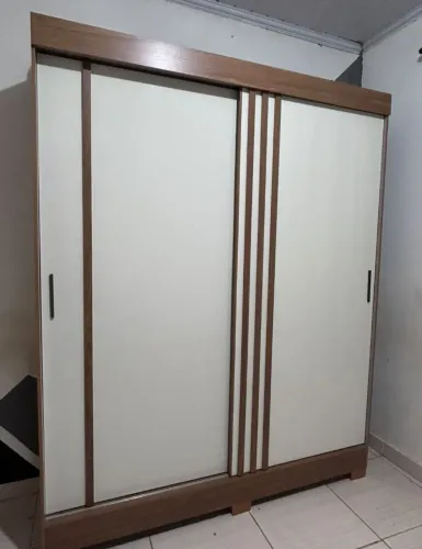 Guarda Roupa
