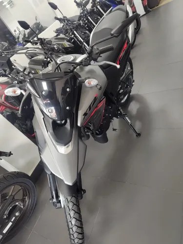 Lander 0 km concessionária Roma Yamaha