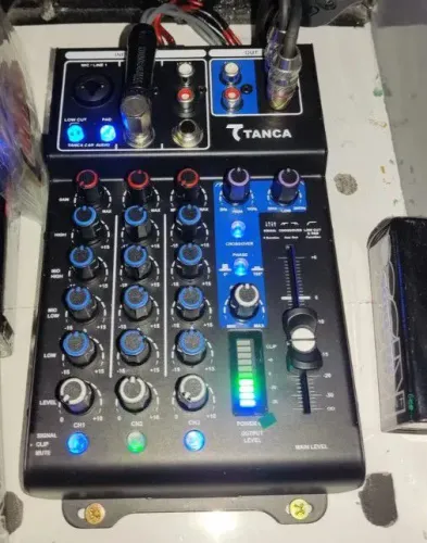 Mesa de som tancar