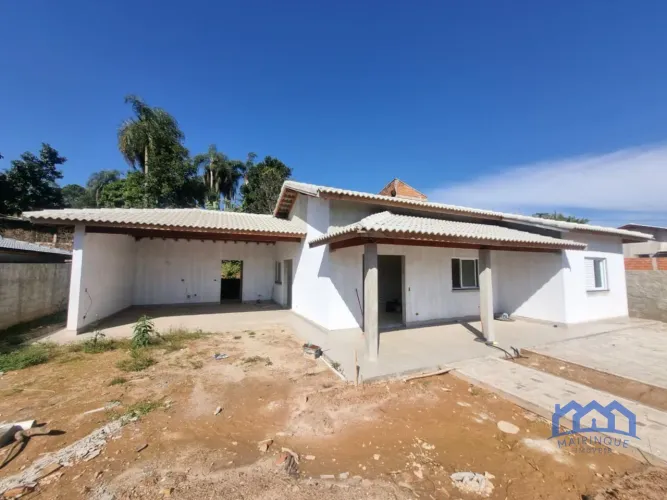 Chácara com 3 Quartos e 2 banheiros à Venda, 1.000 m² por R$ 900.000 Cód. ch2769