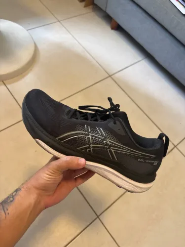 Tênis ASICS GEL-Kayano 33
