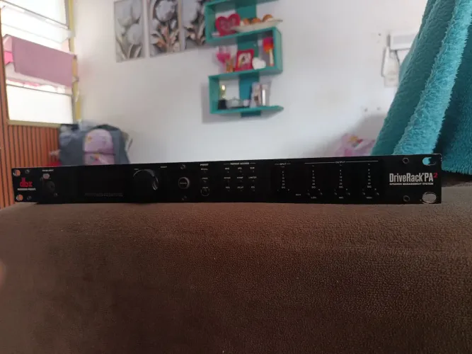 Processador/gerenciador DBX PA2