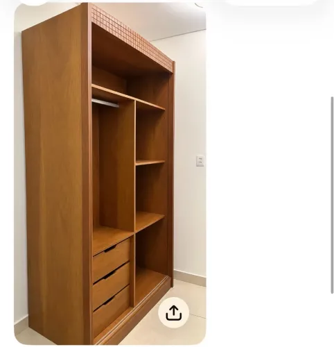 Guarda roupa de solteiro 