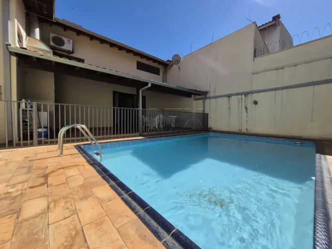 Casa à venda no Jardim Paulista em Bauru-SP com 3 quartos, piscina e área Gourmet