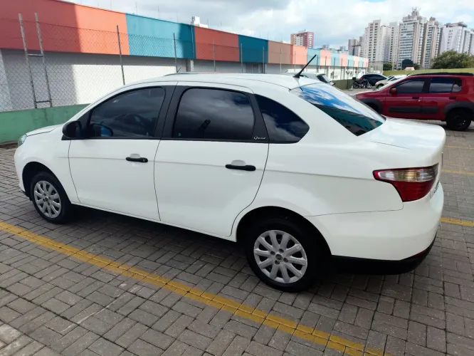Fiat Grand Siena Attractive 1.0 Flex 8V 4P 2021