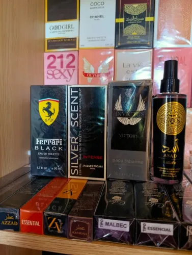 KIT 4 PERFUMES 50ML FIXAÇÃO DE 12 HORAS ( POR APENAS 119,90R$ )