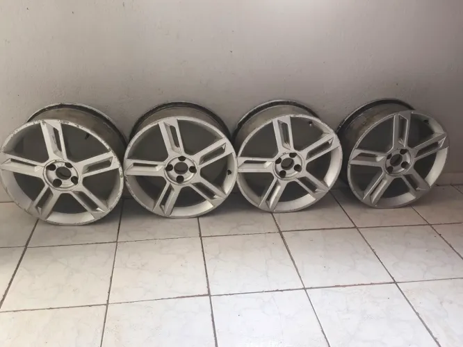 RODAS DE ALUMÍNIO