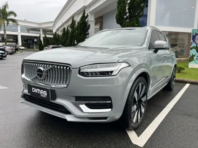 Volvo XC 90 T-8 Ultra 2.0 AWD (híbrido) 2025