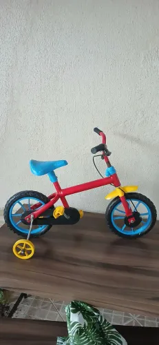 Vendo bicicleta infantil aro 12