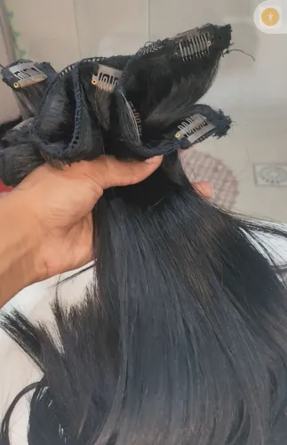 Cabelo Humano na tela 180 gramas 2 meses de uso 