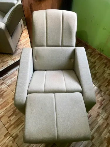Poltrona reclinável super confortável e super bem conservada - Para Papai ou Mamãe 