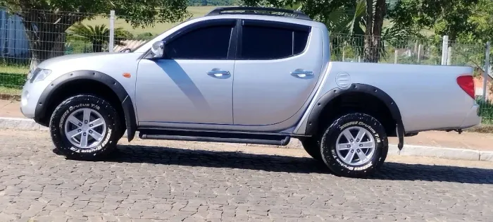 Mitsubishi L200 Triton HPE 3.2 CD TB Int.diesel MEC 2010