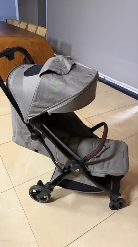 Vendo Carrinho de bebê Eva³ Luxe Twillic Truffle Maxi Cosi