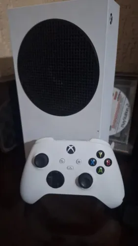 Xbox Series S funcionando perfeitamente 