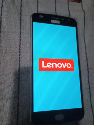 Motorola Z2 play