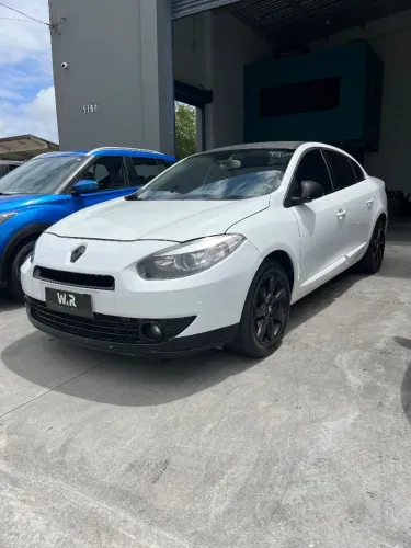 Renault Fluence Sedan Privilège 2.0 16V Flex AUT 2014