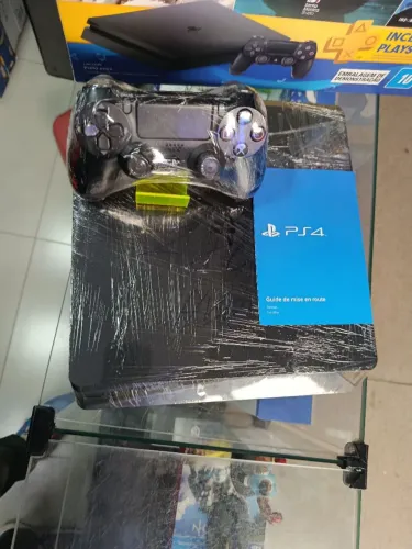 PS4 Slim em estado de novo garantia de 6 meses nota dividimos pra vc Confira conosco