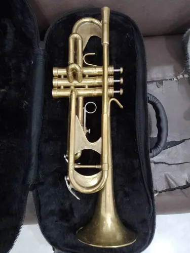 Trompete Jupiter customizado 