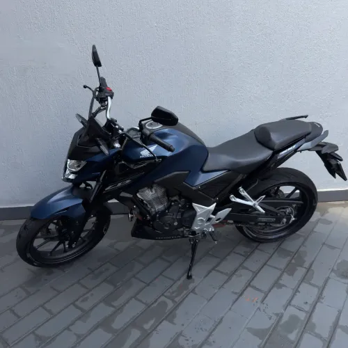 CB 300F Twister