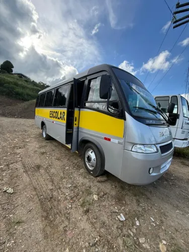 Micro ônibus VolaresV8