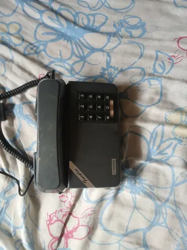 Aparelho de telefone fixo 