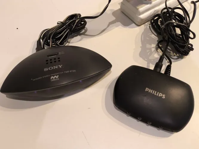 Par de BASE Transmissores Infravermelho para Fone de Ouvido (Sony + Philips) SEM FONE