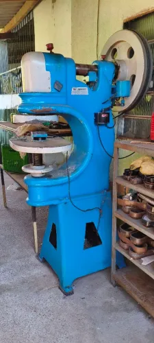 Balancinho Aço Real e Fachetadeira Kehl 1.002